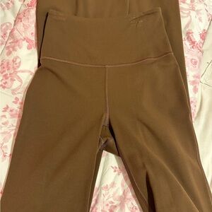 Brown High-Waisted Leggings